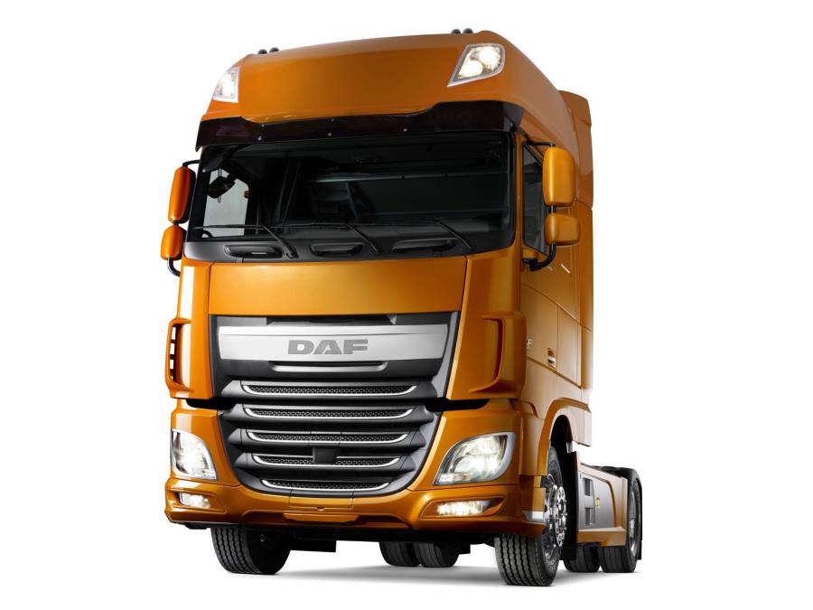  DAF XF106 2013 года  (фото 2 из 17)